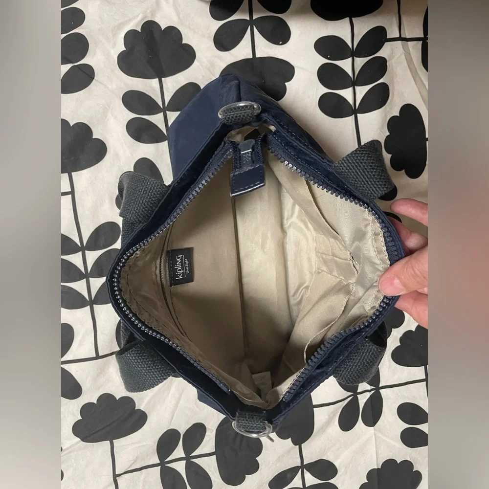 KIPLING Espinosa Navy Shoulder Bag Crossbody (missing Extra Strap) - Picture 7 of 10